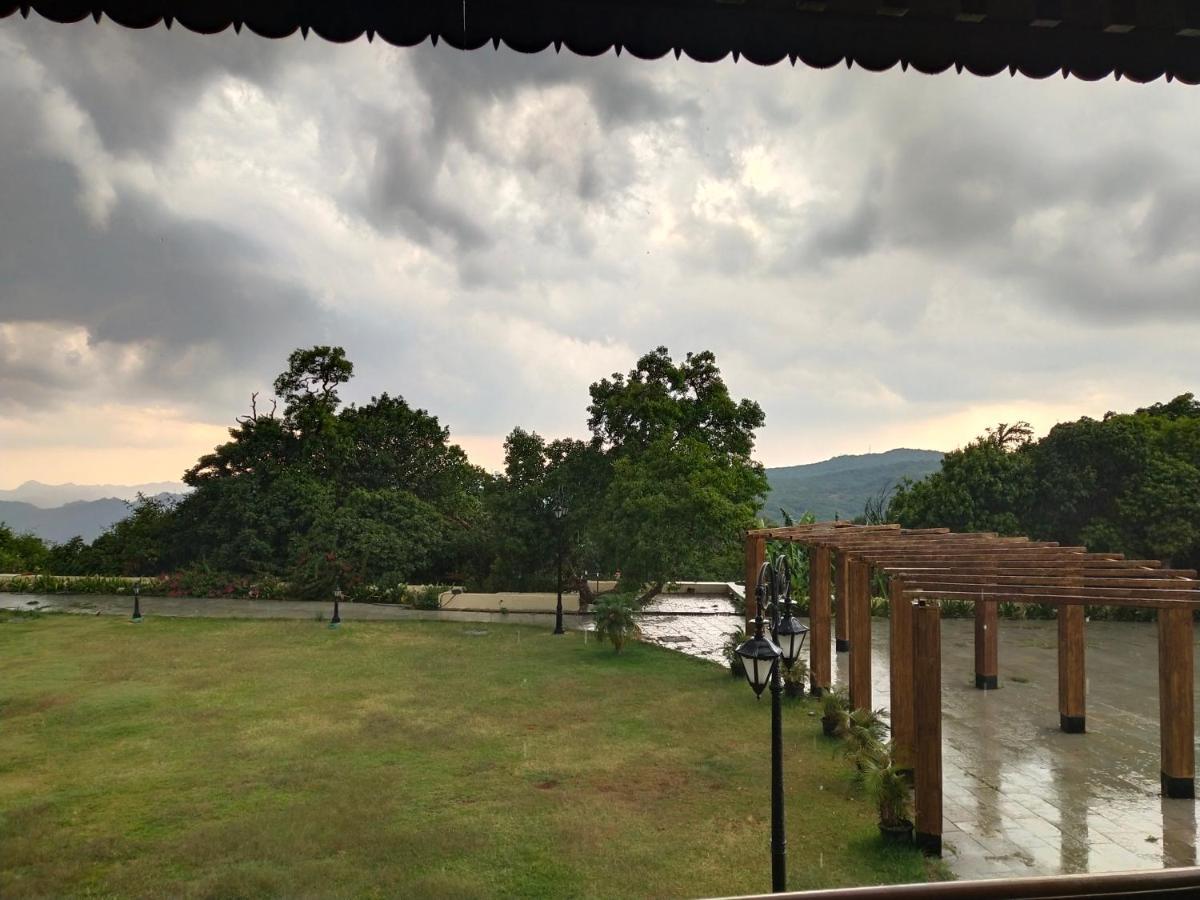 Regenta Mpg Club Mahabaleshwar Hotel Exterior foto
