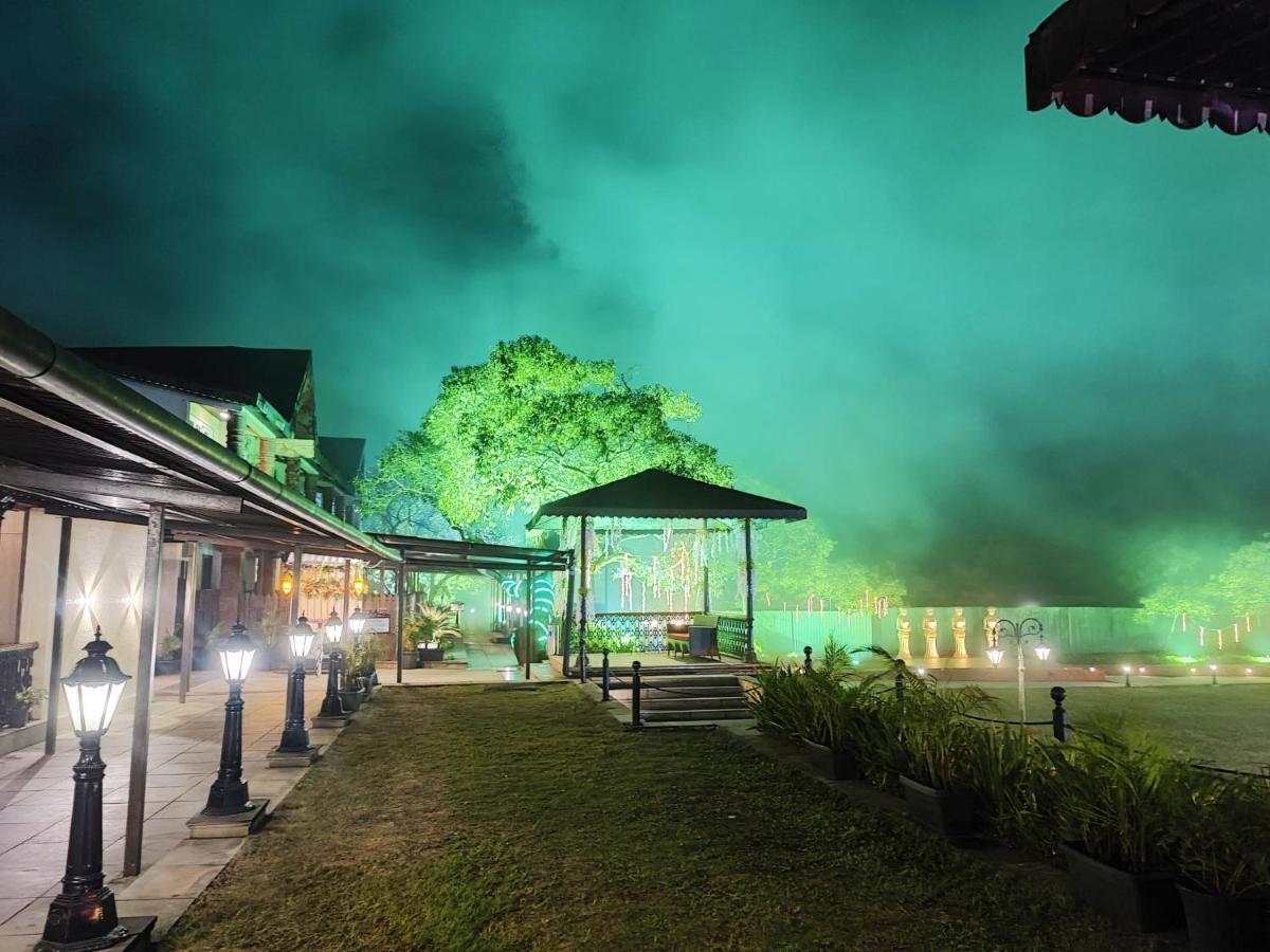 Regenta Mpg Club Mahabaleshwar Hotel Exterior foto