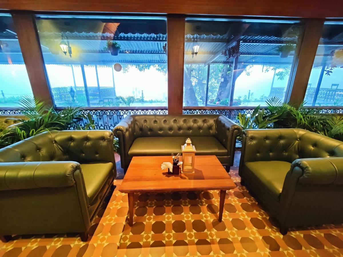 Regenta Mpg Club Mahabaleshwar Hotel Exterior foto